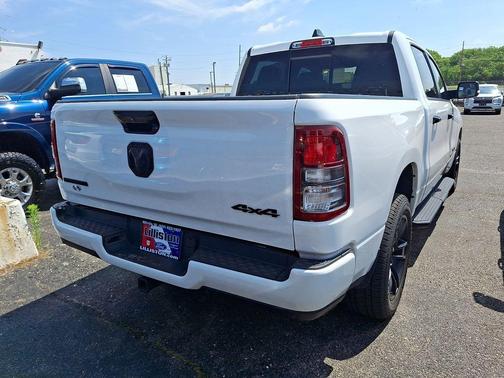 Bright White Clearcoat 2023 RAM 1500 Big Horn