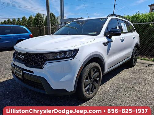 Glacial White Pearl 2022 Kia Sorento S