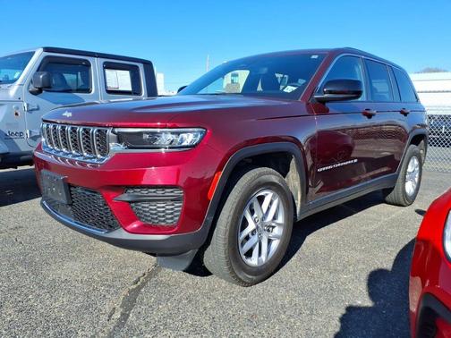 2024 Jeep Grand Cherokee Laredo