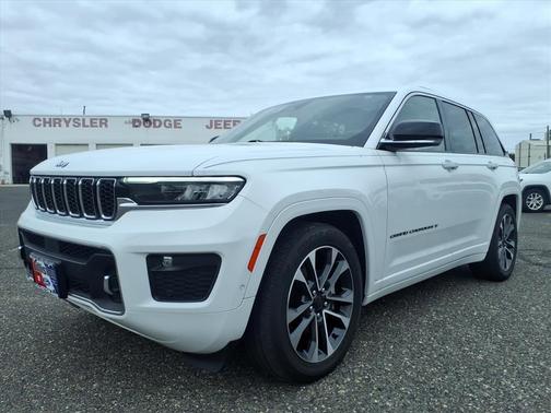 2022 Jeep Grand Cherokee Overland