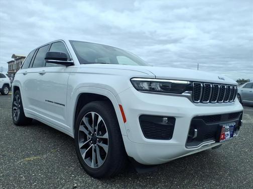 2022 Jeep Grand Cherokee Overland