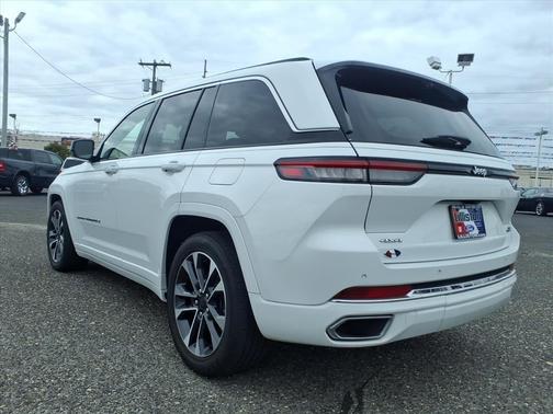 2022 Jeep Grand Cherokee Overland
