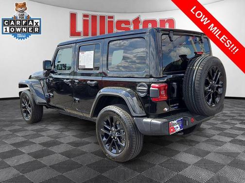 Black Clearcoat 2025 Jeep Wrangler 4xe Sahara