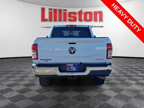 Bright White Clearcoat 2022 RAM 2500 Big Horn