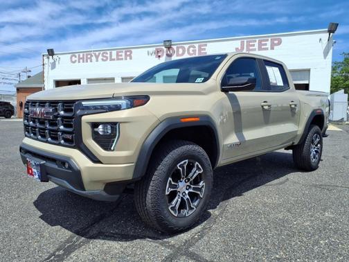 2023 GMC Canyon AT4