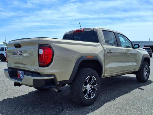 2023 GMC Canyon AT4