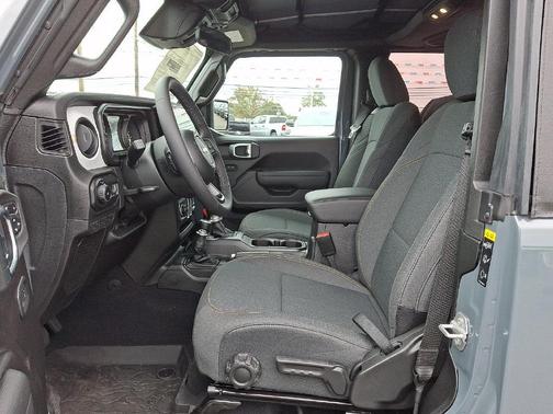 Anvil Clearcoat 2026 Jeep Wrangler Sport