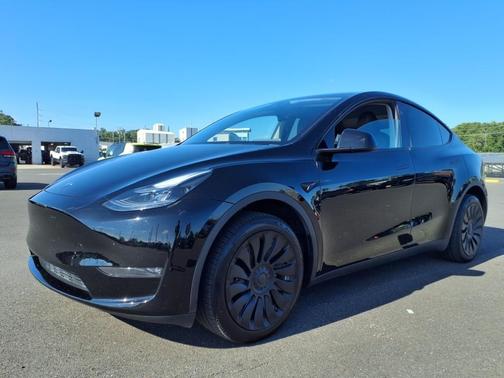 2024 Tesla Model Y Long Range
