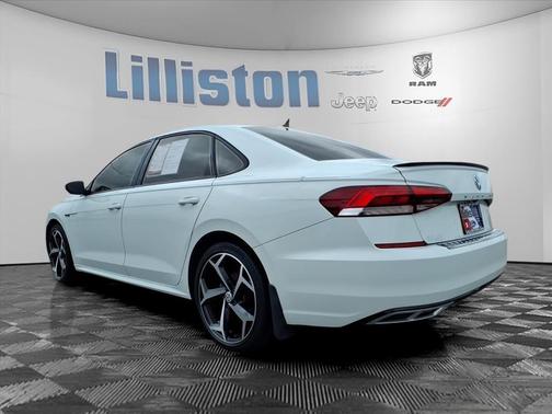 2020 Volkswagen Passat 2.0T R-Line