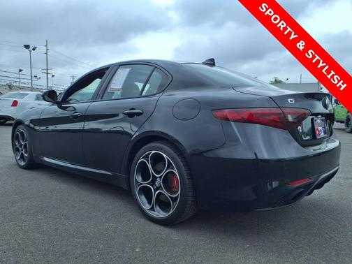 2022 Alfa Romeo Giulia Veloce