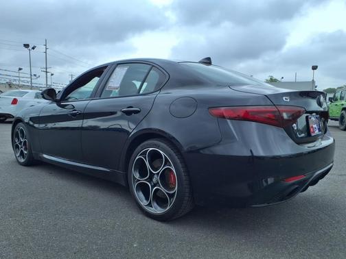 2022 Alfa Romeo Giulia Veloce