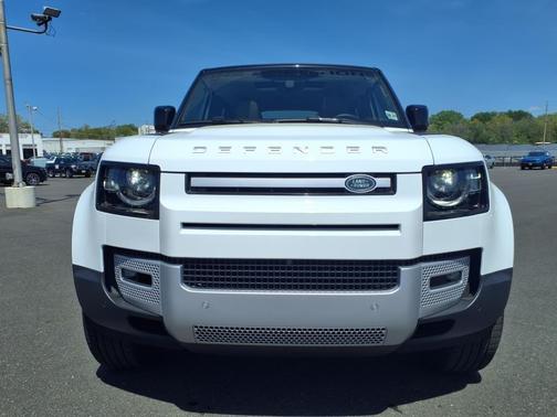 2024 Land Rover Defender P300