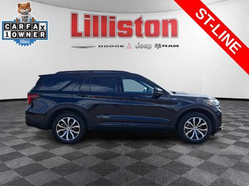 Black Metallic 2025 Ford Explorer ST-Line
