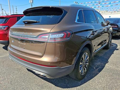 Smoke Metallic 2022 Lincoln Nautilus Standard