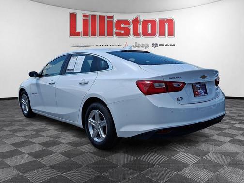 Summit White 2024 Chevrolet Malibu LT