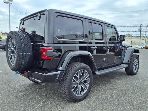 2024 Jeep Wrangler 4xe High Altitude