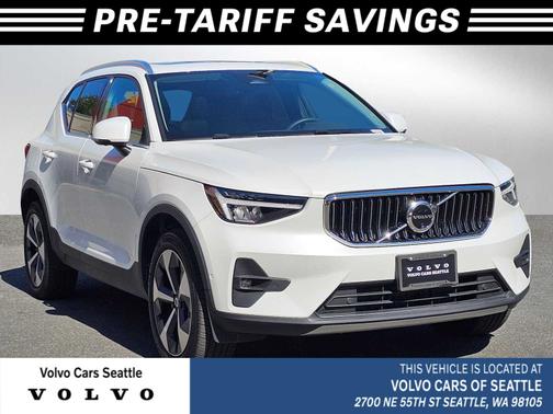 2024 Volvo XC40 B5 Plus Bright