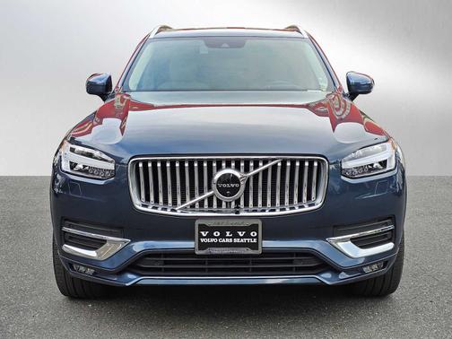 2022 Volvo XC90 T6 AWD Inscription 6 Seater