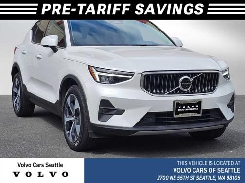 2024 Volvo XC40 B5 Plus Bright