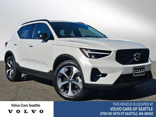 2023 Volvo XC40 B5 AWD Plus Dark