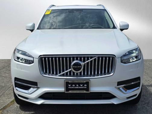 2022 Volvo XC90 Recharge Plug-In Hybrid eAWD Inscription 6 Seater