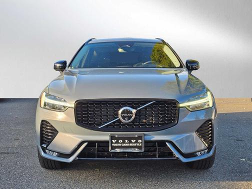 2024 Volvo XC60 B5 Plus Dark