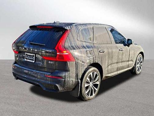 2023 Volvo XC60 Plus