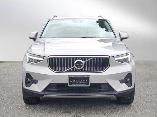 2024 Volvo XC40 B5 Plus Bright
