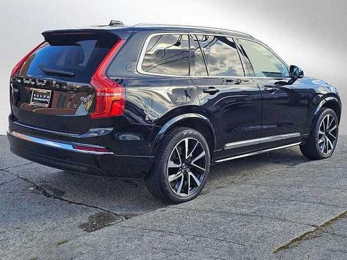 2024 Volvo XC90 Plus