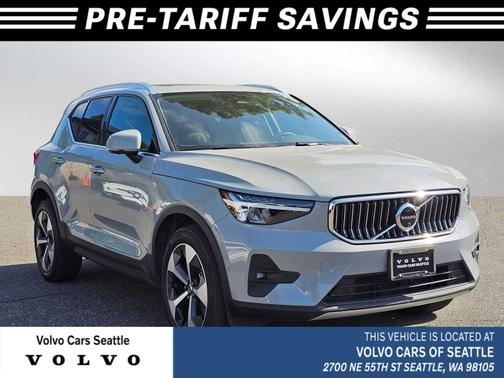 2024 Volvo XC40 B5 Plus Bright