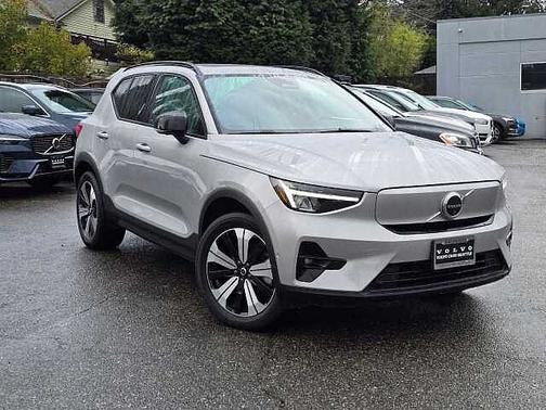 2023 Volvo XC40 Plus