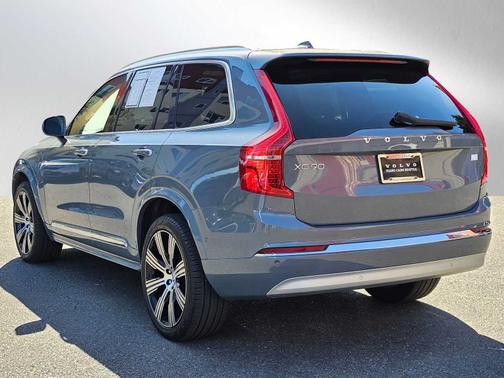 2022 Volvo XC90 Recharge Plug-In Hybrid eAWD Inscription 7 Seater
