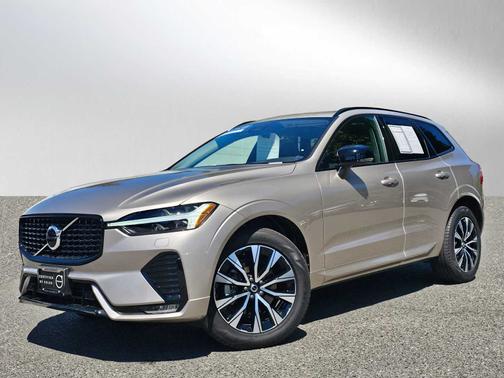 2024 Volvo XC60 B5 Core Dark