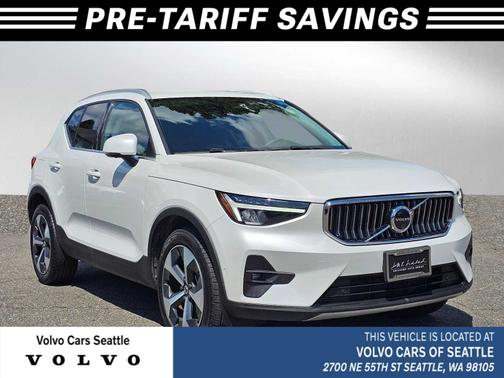 2024 Volvo XC40 B5 Plus Bright