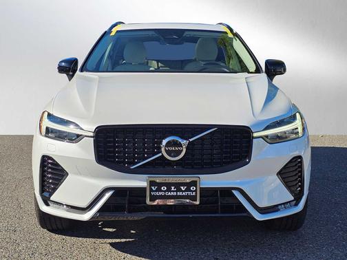 2023 Volvo XC60 B5 AWD Plus Dark