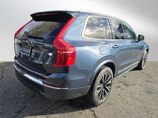 2024 Volvo XC90 Plus