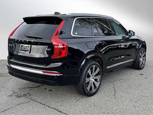 2025 Volvo XC90 Plus