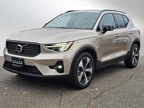 2023 Volvo XC40 Plus