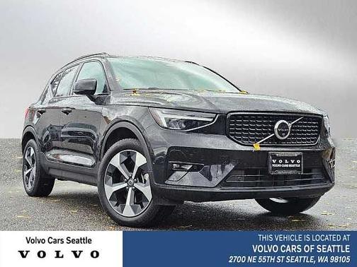 2025 Volvo XC40 Plus