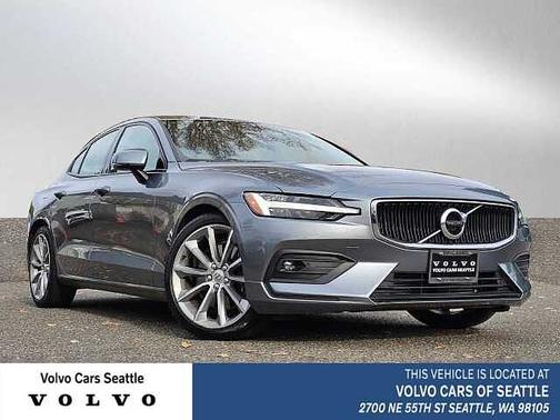 2021 Volvo S60 T6 Momentum