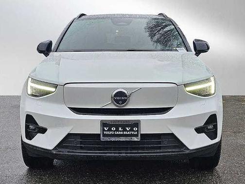 2024 Volvo XC40 Ultimate