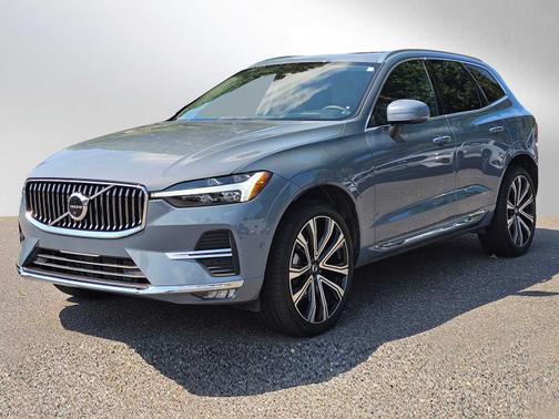 2023 Volvo XC60 B5 AWD Ultimate Bright