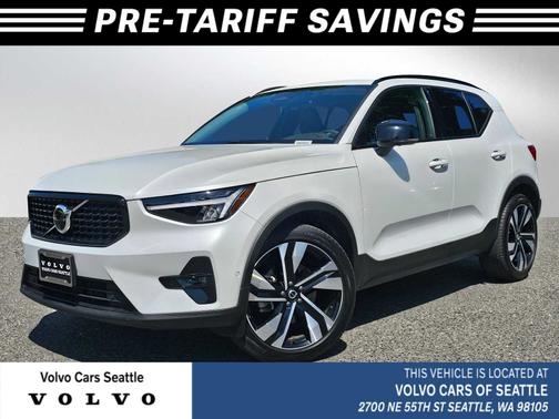 2024 Volvo XC40 B5 Plus Dark