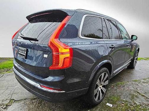 2023 Volvo XC90 Plus