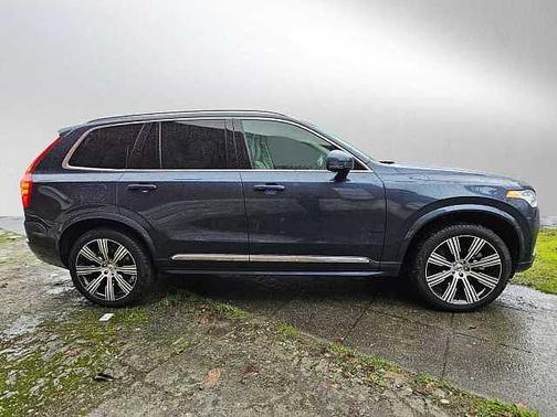 2023 Volvo XC90 Plus