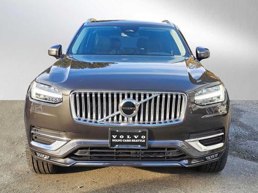 2024 Volvo XC90 B5 Core Bright