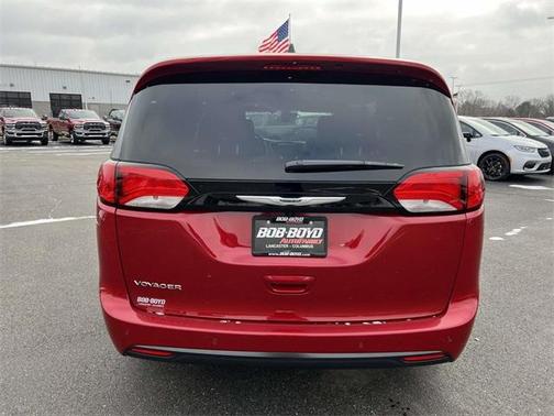 2026 Chrysler Voyager LX