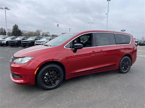 2026 Chrysler Voyager LX