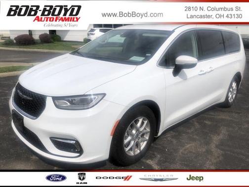 2023 Chrysler Pacifica Touring-L