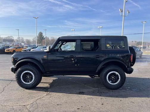 Shadow Black 2026 Ford Bronco Badlands